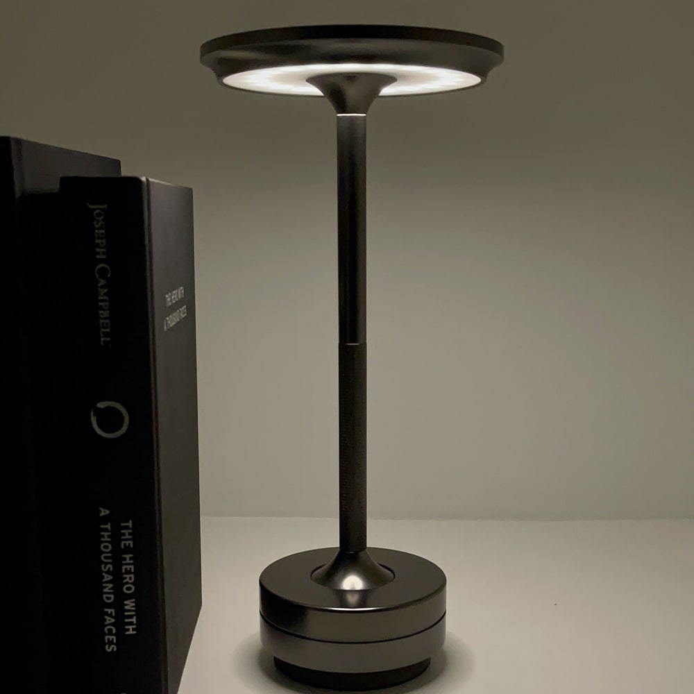 Ambient™ Metallic Cordless Table Lamp - Mantar Lamps